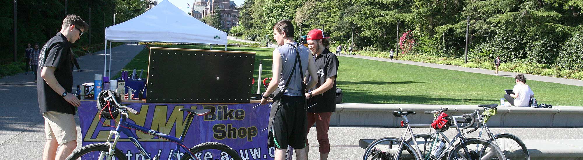 ASUW bicycle shop at a Trailside Afternoons event