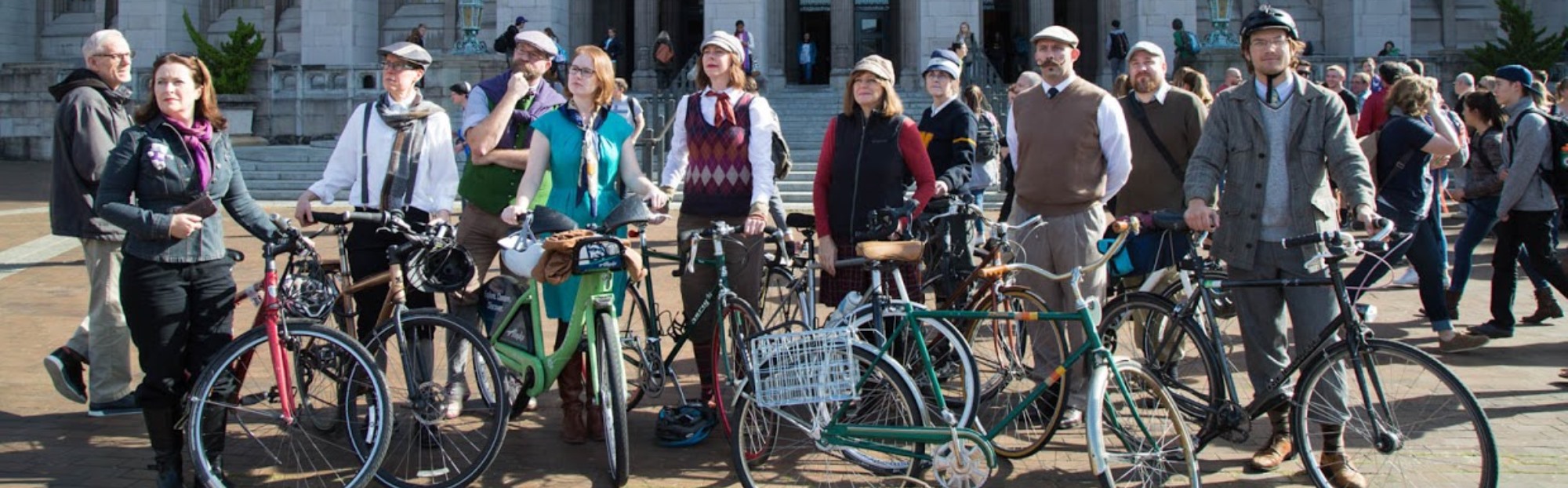 UW Tweed riders assembled in front of Suzzallo Library