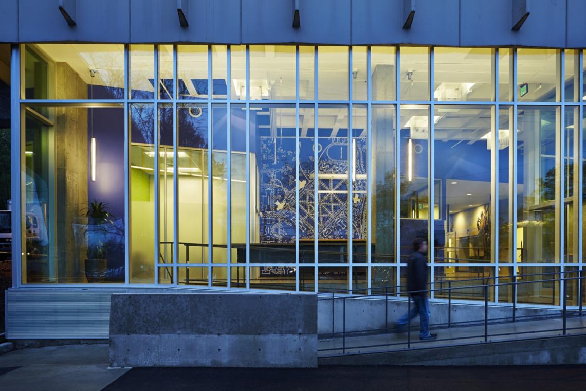 UW Facilities training center entrance