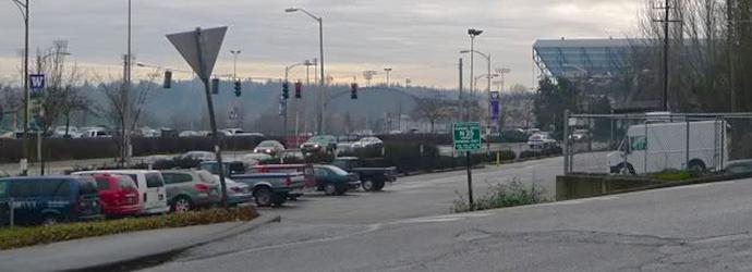 n25 parking lot looking south from pend oreille road with husky stadium in background
