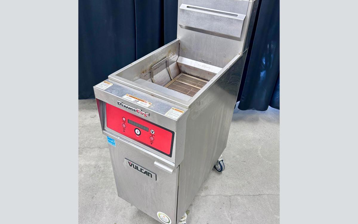 Commercial Deep Fryer by Vulcan.