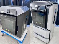 Stitched image of two different models of Stratsys 3D Printers.